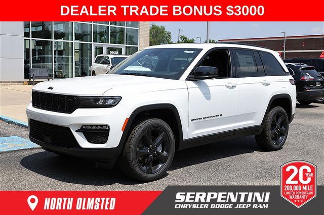 2025 Jeep Grand Cherokee Limited photo 3
