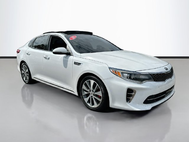 Used 2016 Kia Optima SXL with VIN 5XXGV4L20GG051592 for sale in North Olmsted, OH