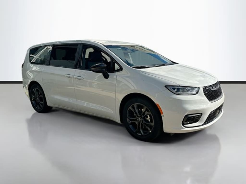 New 2026 Chrysler Pacifica SELECT Passenger Van
