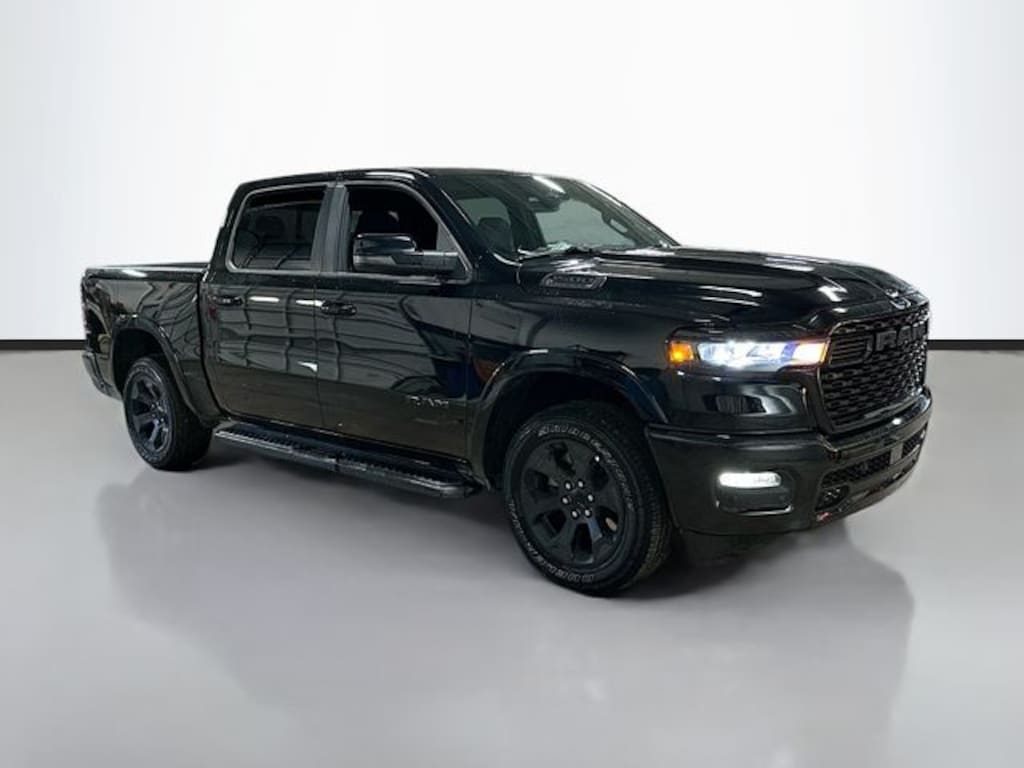New 2026 Ram 1500 BIG HORN CREW CAB 4X4 5'7 BOX Pickup