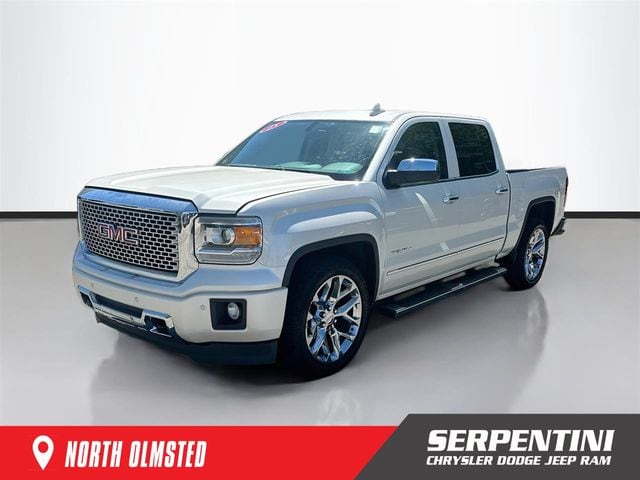 2015 GMC Sierra 4WD Crew Cab Short Box's photo
