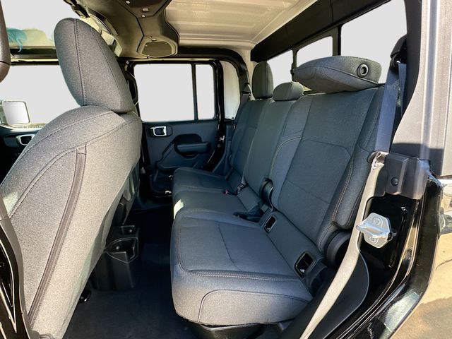 2026 Jeep Gladiator Willys - Photo 21