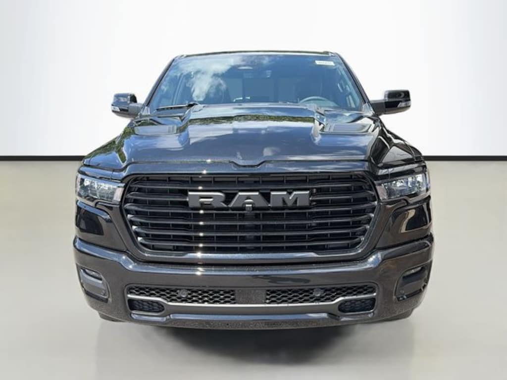 New 2026 Ram 1500 LARAMIE CREW CAB 4X4 5'7 BOX Pickup