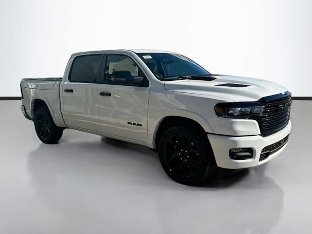 New 2026 Ram 1500 LARAMIE CREW CAB 4X4 5'7 BOX Pickup