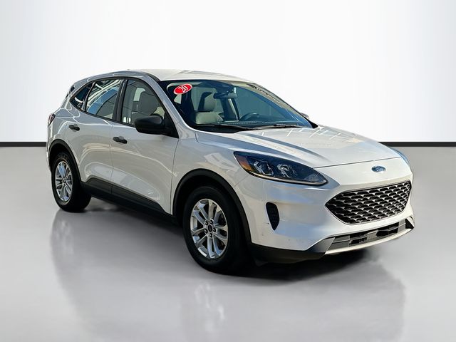 2020 Ford Escape S photo 2