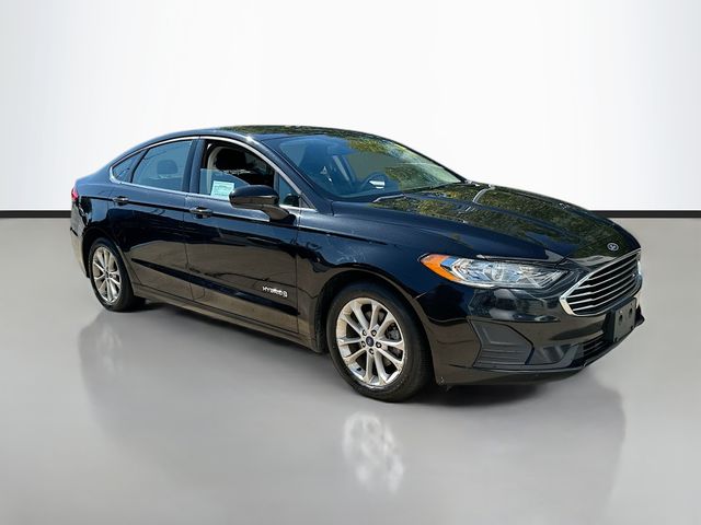 2019 Ford Fusion Hybrid SE photo 2