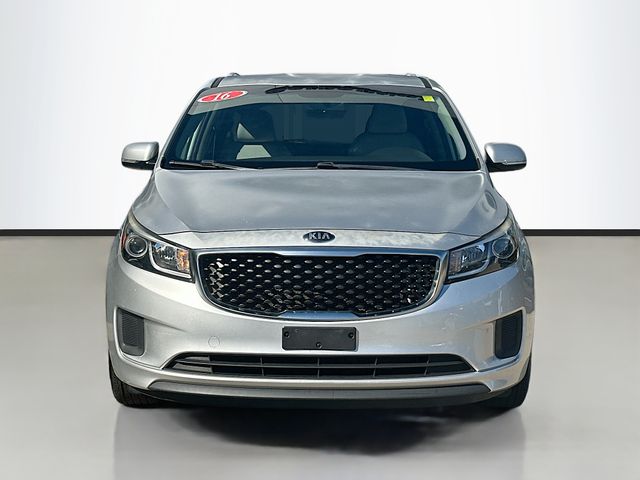 2016 Kia Sedona LX photo 3