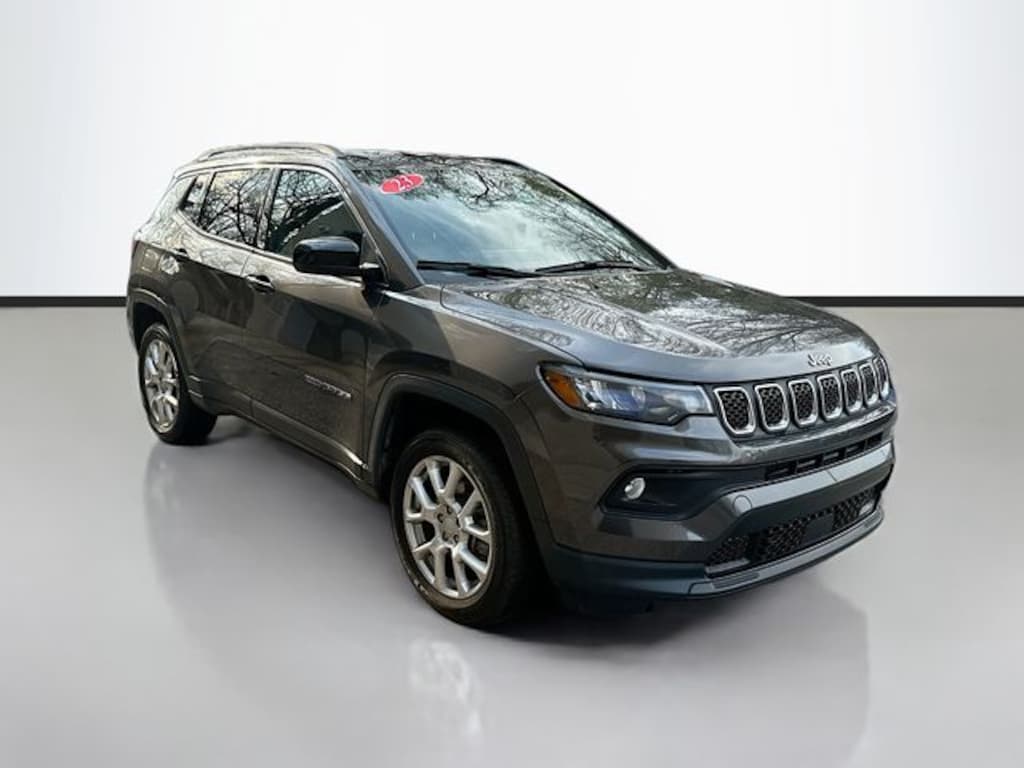 Used 2023 Jeep Compass Latitude Lux SUV