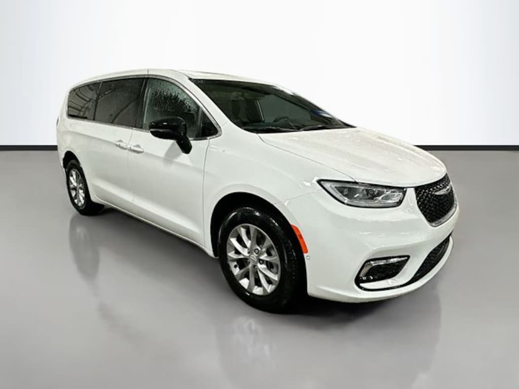 New 2026 Chrysler Pacifica SELECT AWD Passenger Van