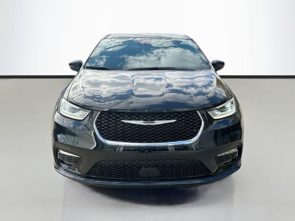 New 2026 Chrysler Pacifica SELECT AWD Passenger Van