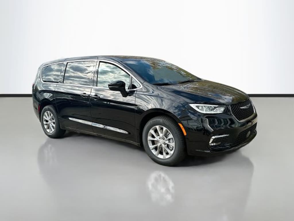 New 2026 Chrysler Pacifica SELECT AWD Passenger Van
