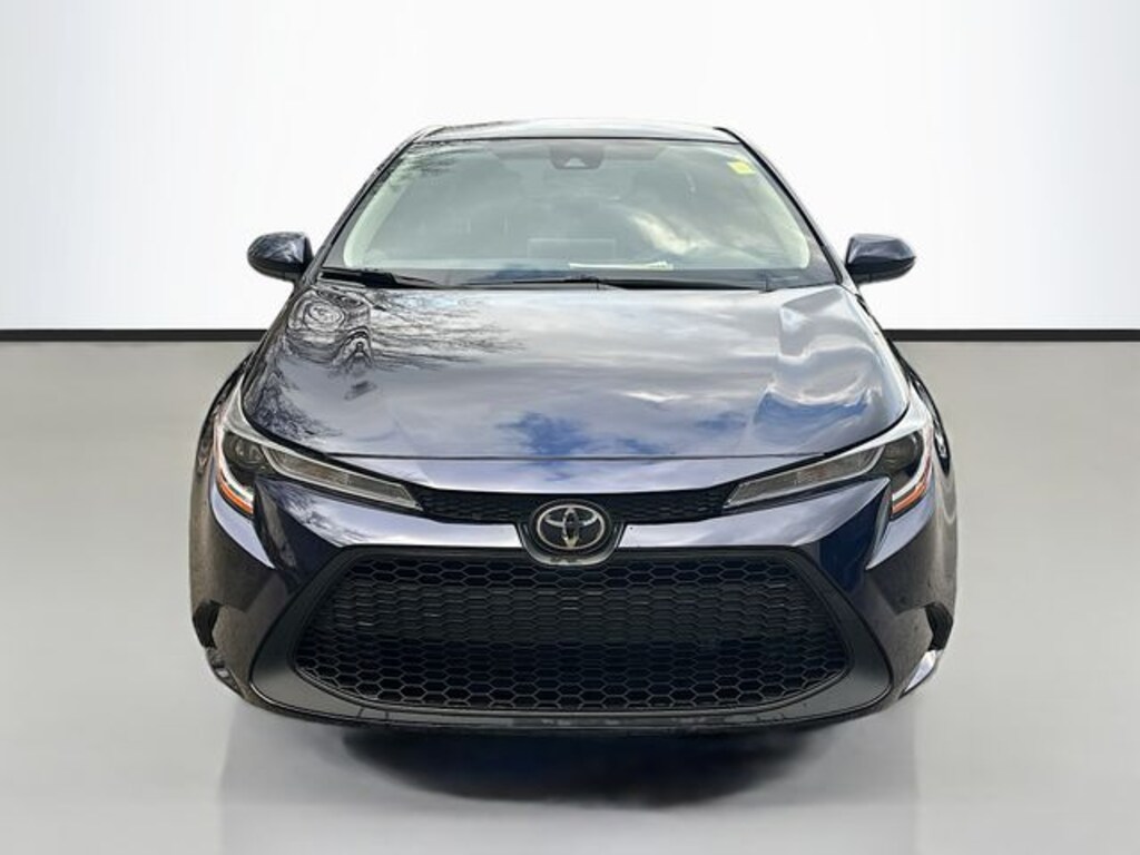 Used 2021 Toyota Corolla LE Sedan