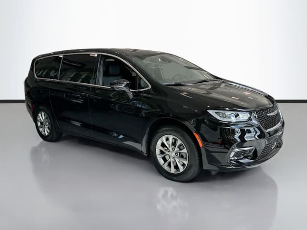 New 2026 Chrysler Pacifica SELECT AWD Passenger Van