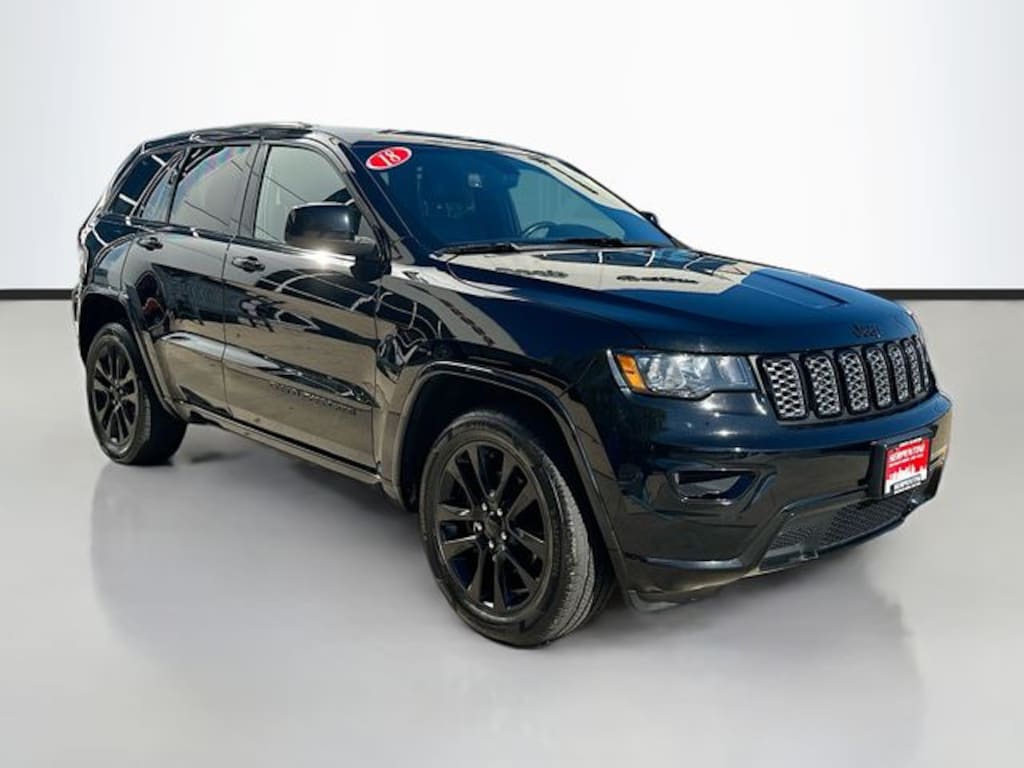 Used 2018 Jeep Grand Cherokee Laredo 4x4 SUV