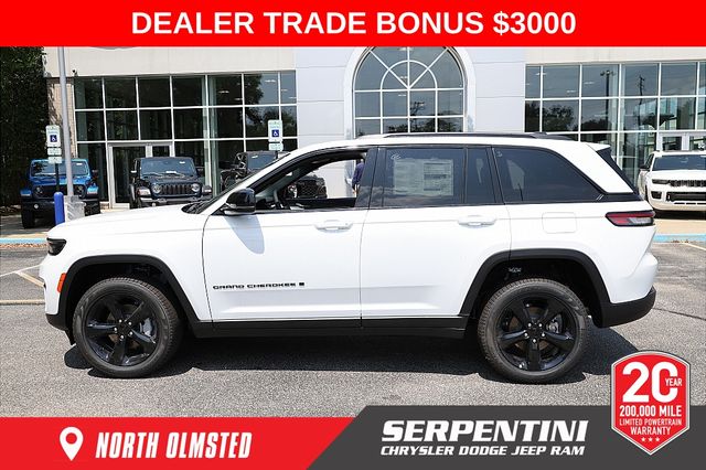 2025 Jeep Grand Cherokee Limited photo 4