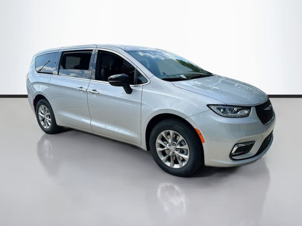 New 2026 Chrysler Pacifica SELECT AWD Passenger Van