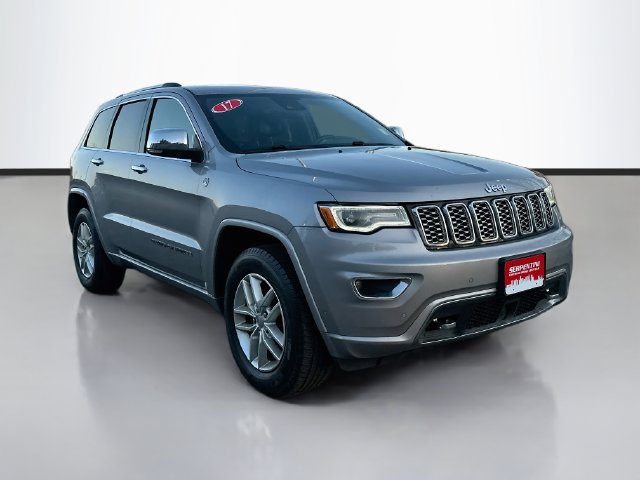 Used 2017 Jeep Grand Cherokee Overland with VIN 1C4RJFCG0HC617568 for sale in North Olmsted, OH