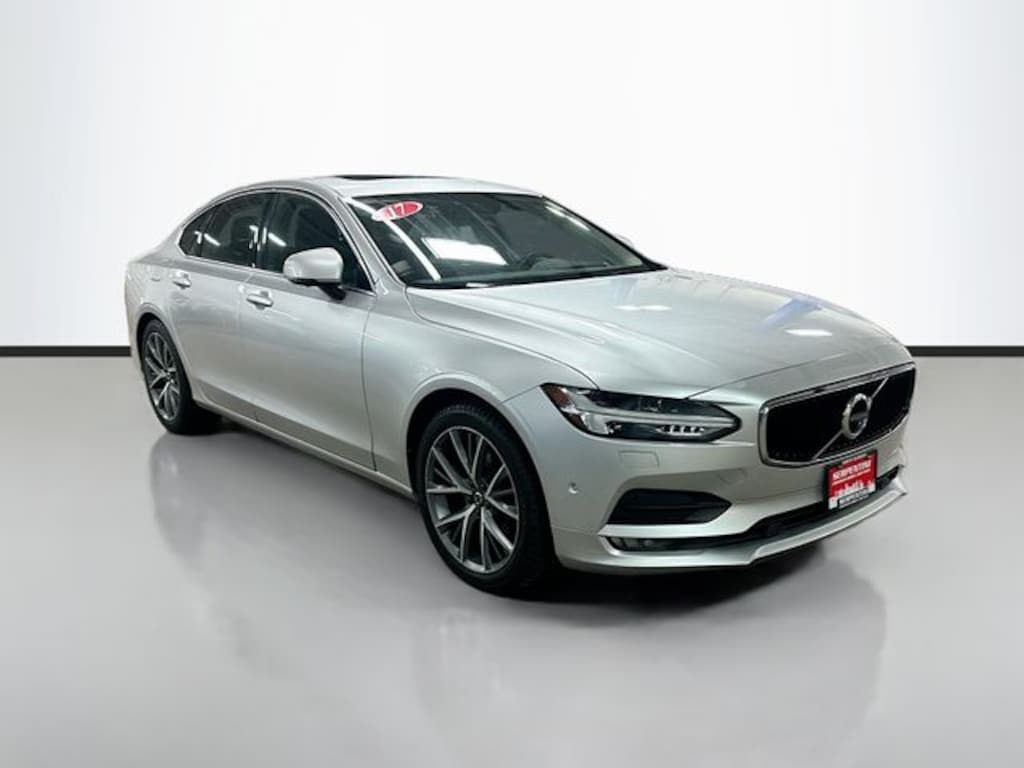 Used 2017 Volvo S90 T6 AWD Momentum Sedan