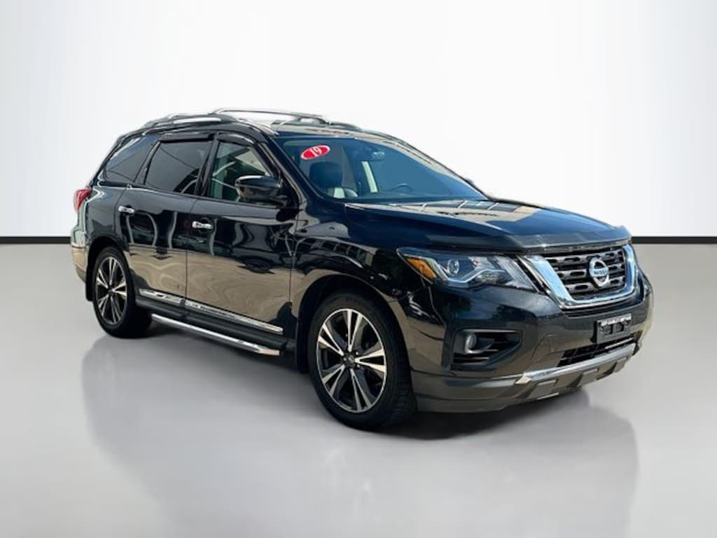 Used 2019 Nissan Pathfinder Platinum SUV