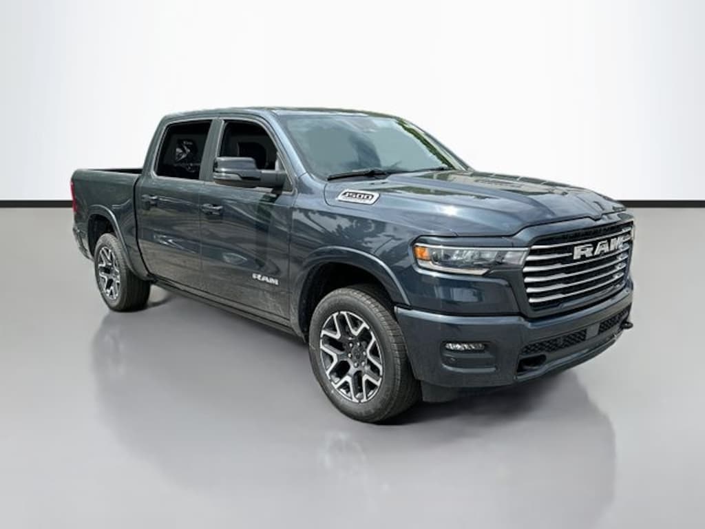 New 2026 Ram 1500 LARAMIE CREW CAB 4X4 5'7 BOX Pickup
