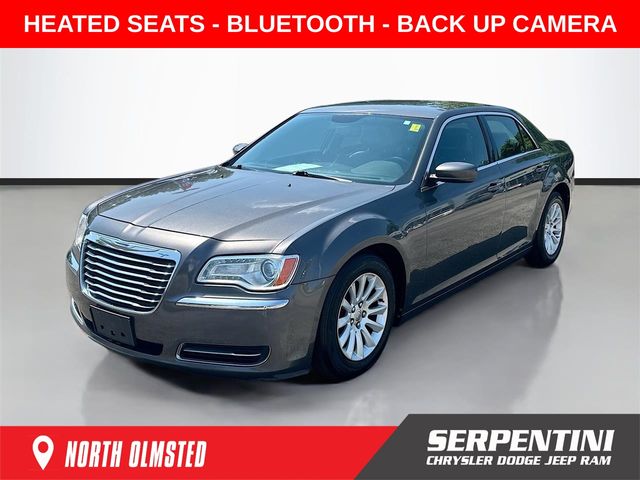 2013 Chrysler 300 -'s photo