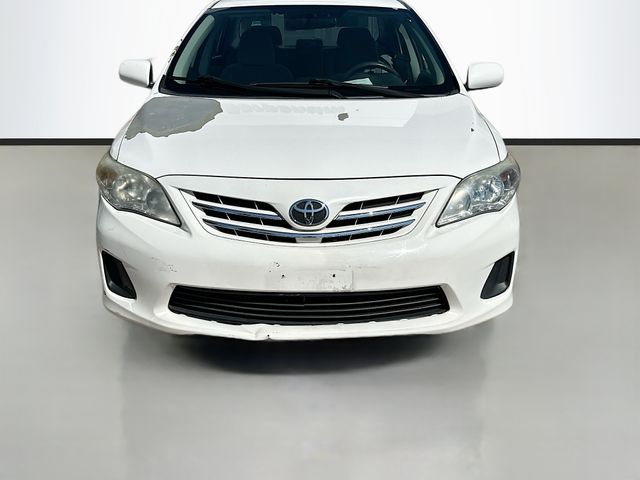 2013 Toyota Corolla photo 3