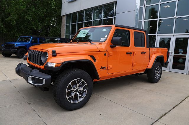 2025 Jeep Gladiator Sport S photo 2