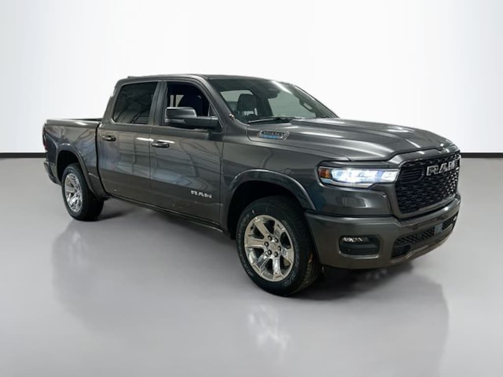 New 2025 Ram 1500 BIG HORN CREW CAB 4X4 5'7 BOX Pickup