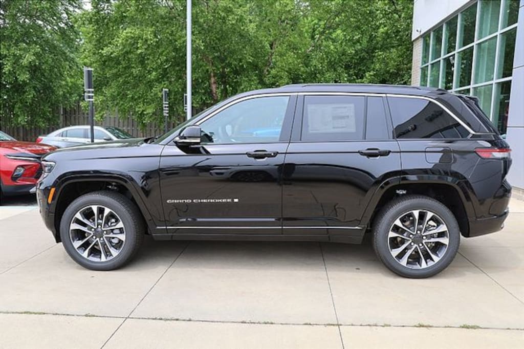 New 2025 Jeep Grand Cherokee OVERLAND 4X4 Sport Utility