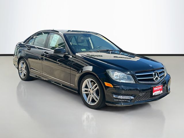 2014 Mercedes Benz C 300 4MATIC Sedan photo 2