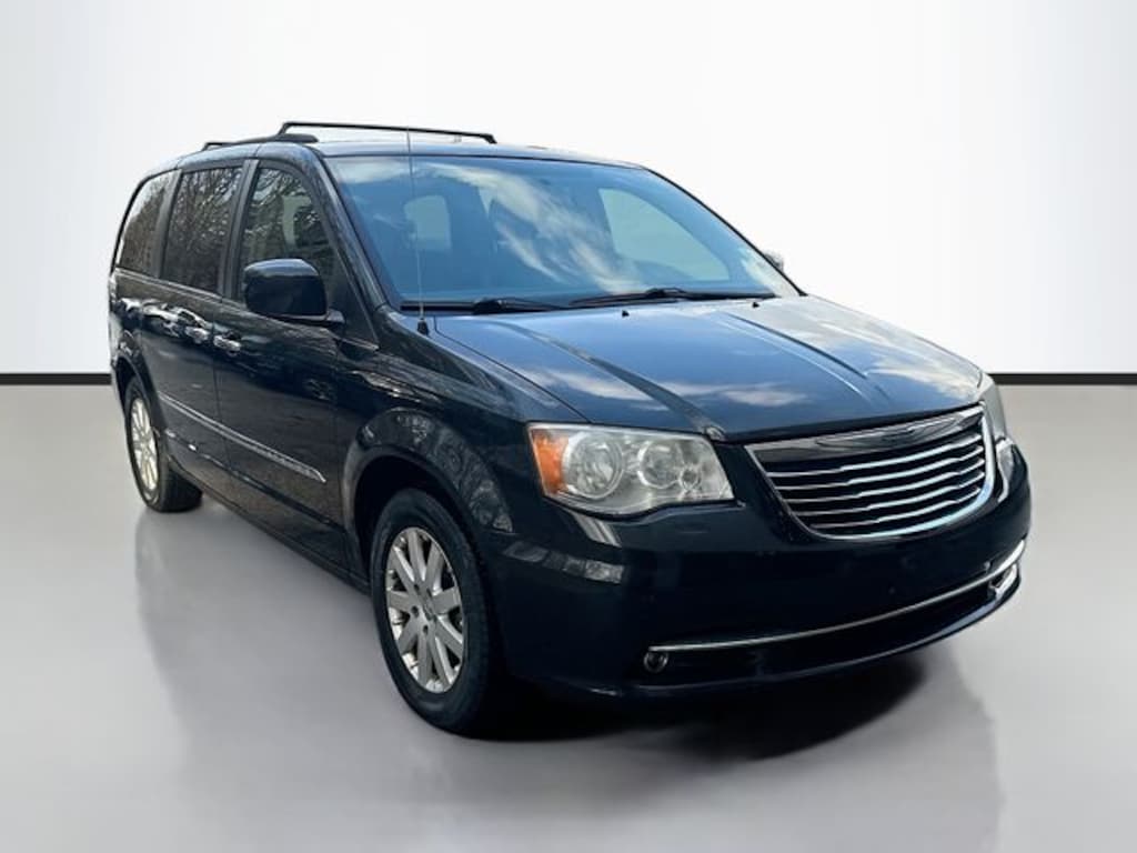 Used 2015 Chrysler Town & Country Touring Van