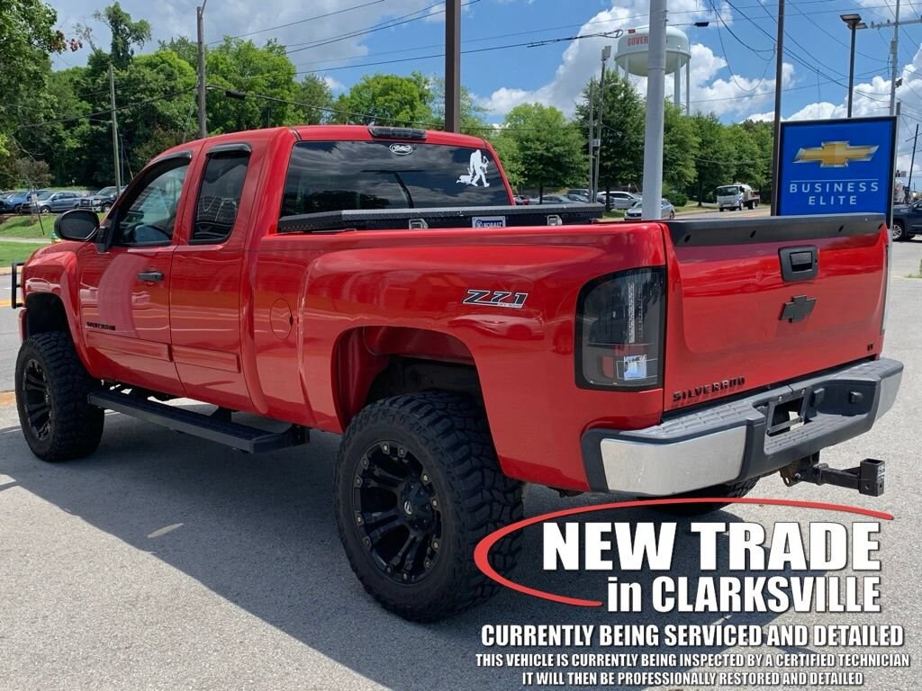 Used 2009 Chevrolet Silverado 1500 LT Truck