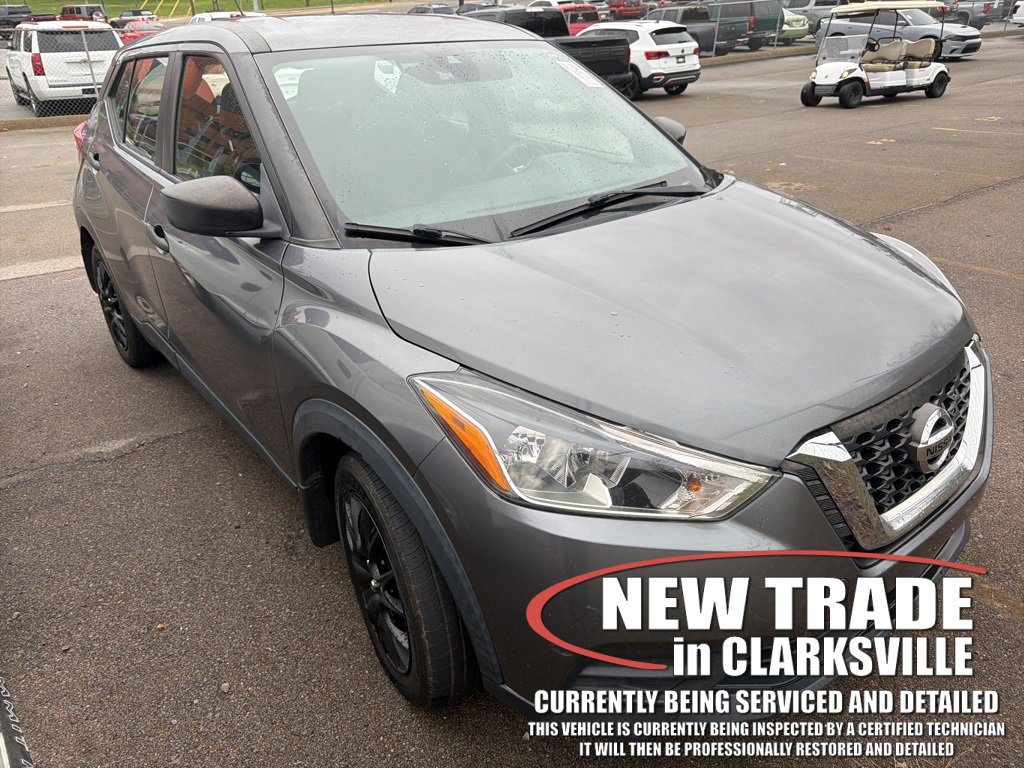 2020 Nissan Kicks S photo 2