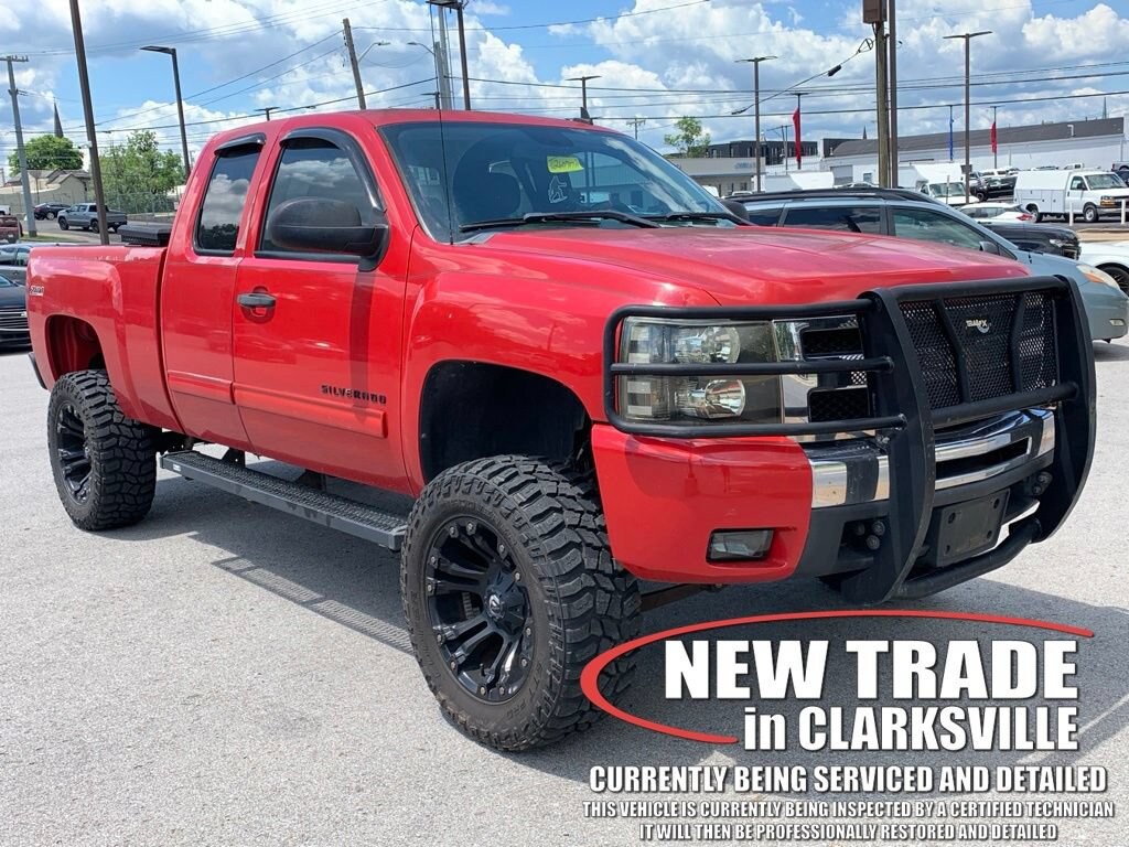 Used 2009 Chevrolet Silverado 1500 LT Truck