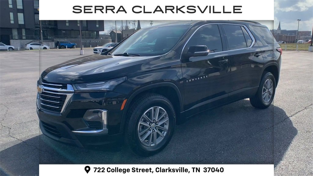Used 2023 Chevrolet Traverse LT Cloth SUV