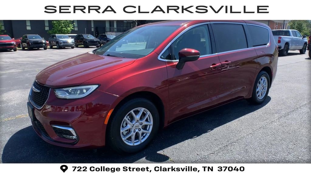 Used 2023 Chrysler Pacifica Touring L