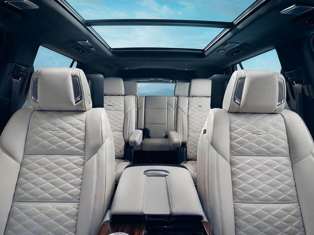  Rear cabin view of Escalade with available 8-passenger seating configuration