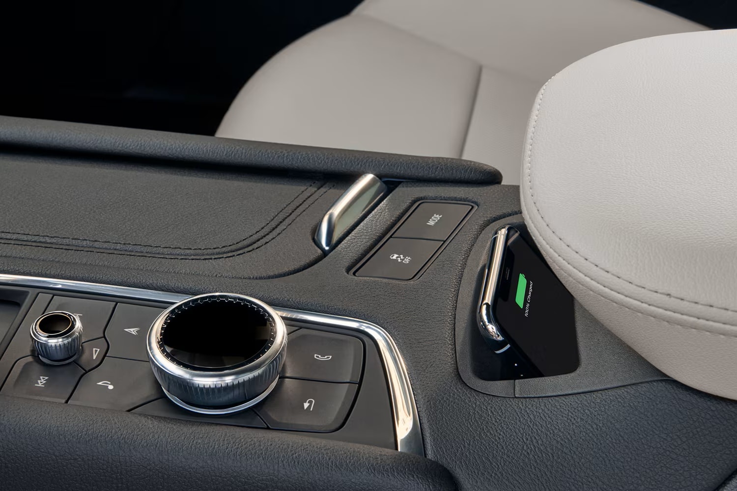  2026 Cadillac XT5 Console Serra Cadillac Clarksville