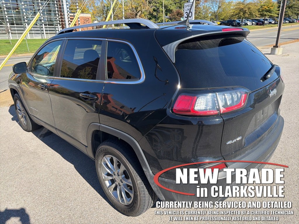 2019 Jeep Cherokee Latitude photo 2