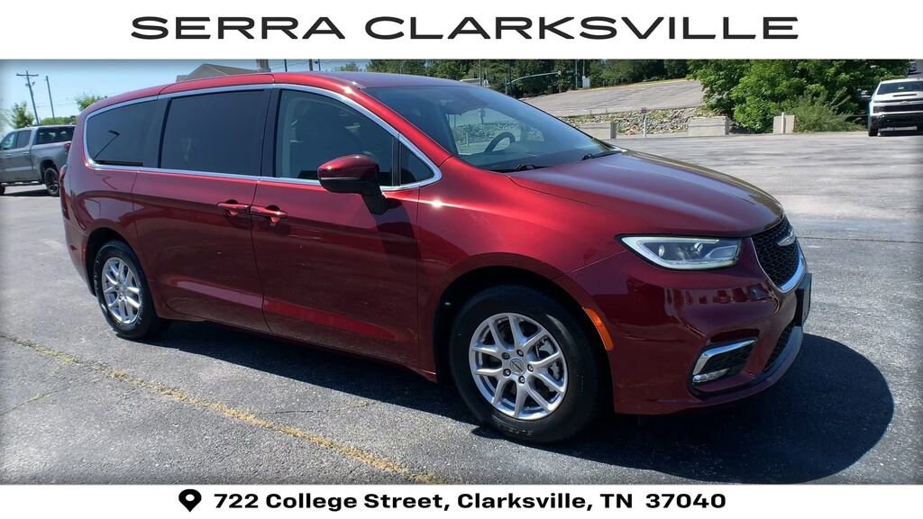 Used 2023 Chrysler Pacifica Touring L