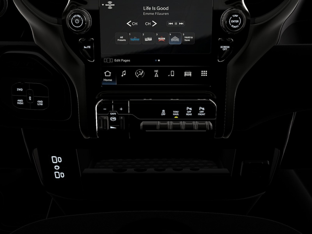 New 2026 Ram 2500 BLACK EXPRESS CREW CAB 4X4 6'4 BOX Pickup