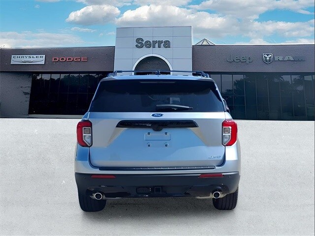 2024 Ford Explorer ST-Line photo 4