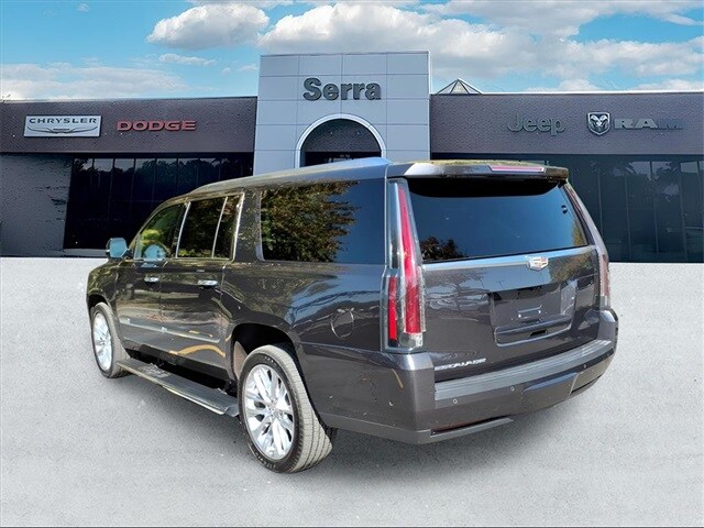 2018 Cadillac Escalade ESV Premium Luxury photo 4