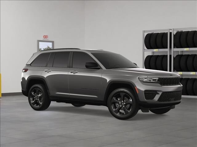 2025 Jeep Grand Cherokee Altitude photo 4