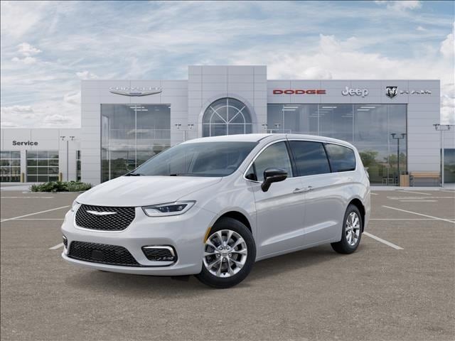2026 Chrysler Pacifica Select's photo