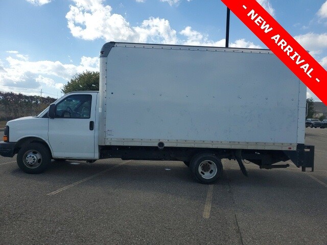 2014 Chevrolet Express 3500 Work Van photo 4