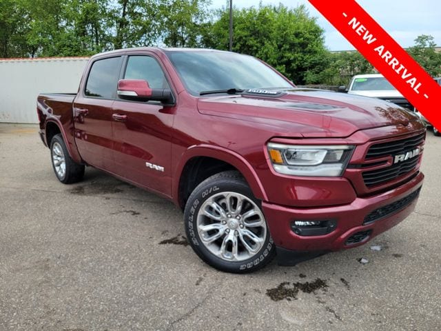 2022 RAM 1500 Laramie 4x4 Crew Cab 5'7's photo