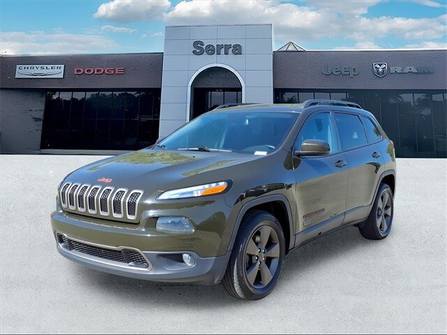 2016 Jeep Cherokee 80th Anniversary Edition photo 2