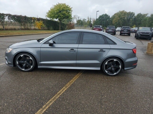 2016 Audi A3 2.0T Premium photo 3