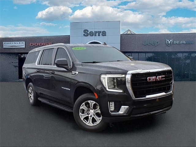 2022 GMC Yukon XL SLE's photo